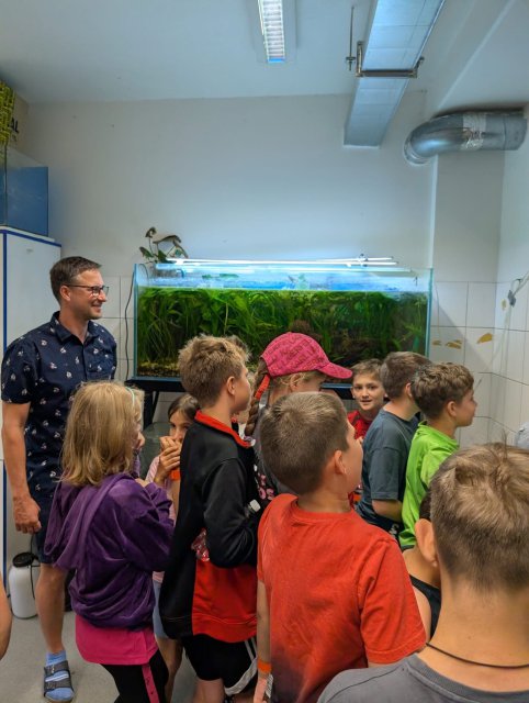 Group of children in a lab