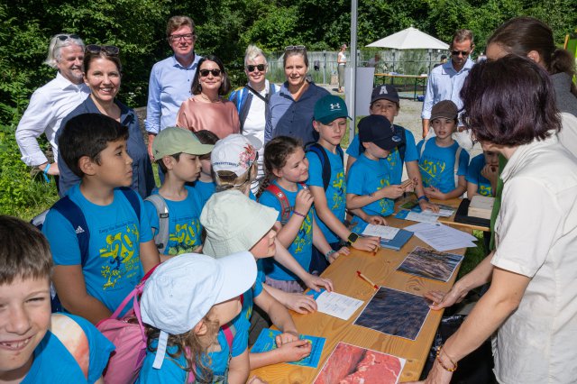 Children at Danube Day stand