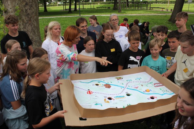 Children at Danube Day event